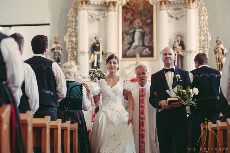 Sipos Szabolcs, Küldetésben, esküvői fotók, jegyesfotózás, riport, életképek, hagyományos székely esküvő, Csíkszentdomokos
