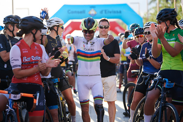 Homenaje a Ricardo Ten en la segunda etapa de la Vuelta Cicloturista a Ibiza