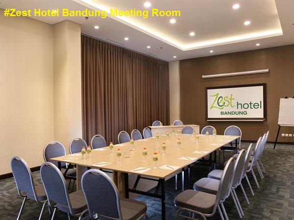 Zest Hotel Sukajadi Bandung ruang rapat