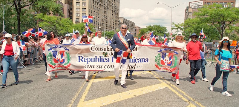 Castillo resalta orgullo patrio y dominicanidad en Gran Parada de El Bronx 