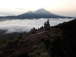 Mount batur sunrise trekking with breakfast stop whatsapp +6282144055762