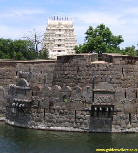 golden temple vellore tamilnadu. golden temple vellore