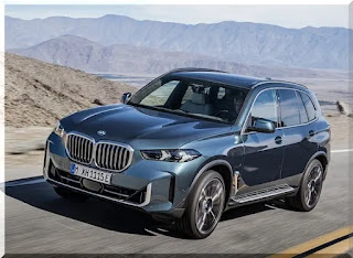 Imagem frontal do BMW X5 2024: Nesta imagem é possível ver a grade dianteira em formato de rim duplo e os faróis LED adaptativos, que dão um ar agressivo e elegante ao carro.