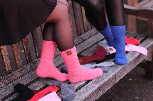 best cashmere socks,best cashmere socks uk, cashmere socks etsy, burgundy mode Oxford, burgundy mode review, cozy socks winter uk, fashion, made in uk socks, made in Britain socks