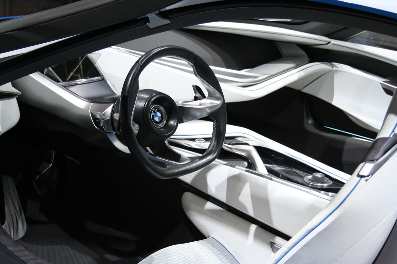 BMW i8 PROTOTYPE INTERIOR DESIGN