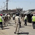 अलीगढ़ में दुकानें बंद कराने गई पुलिस की टीम पर पथराव, कॉन्स्टेबल घायल
