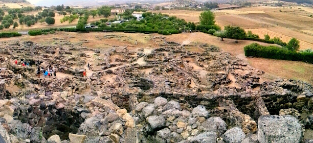 Italia; Italy; Italie; Cerdeña; Sardinia; Serdegna; Sardegna; Sardigna; Sardìnnia; Sardaigne; Barumini; Nuraghe; Nuraga; Su Nuraxi di Barumini; cultura; nurágica; poblado; nurágico; Patrimonio de la Humanidad; World Heritage Site; Patrimoine mondial