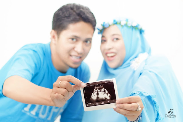 Maternity Photo Baby Ai