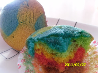 Sewangi bunga melor: kek cawan pelangi@rainbow cupcake