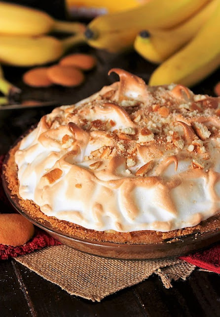 s such a fabulous classic Southern dessert Banana Pudding Pie