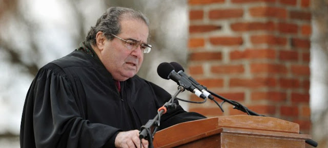 El Juez Scalia y Estados Unidos