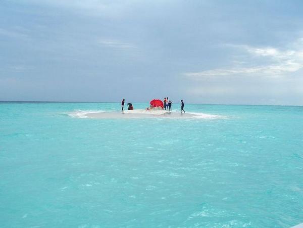 foto pemandangan pantai