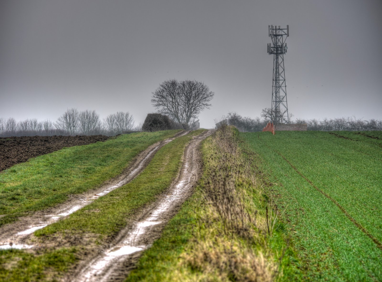 P1220698_699_700_tonemapped.JPG
