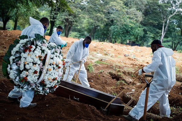 ¿Apareció un Zombie en Africa? Fue encontrado caminando en un cementerio meses después de su entierro, video causa panico y se hace viral en TikTok