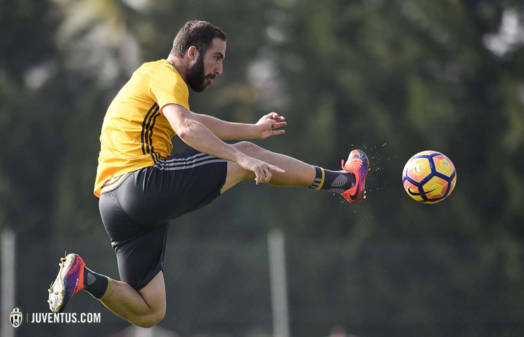 Higuain: "Nismo umorni od pobjeđivanja"