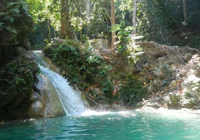 Tempat Wisata Air Terjun Tesbatan di Kupang Nusa Tenggara Timur