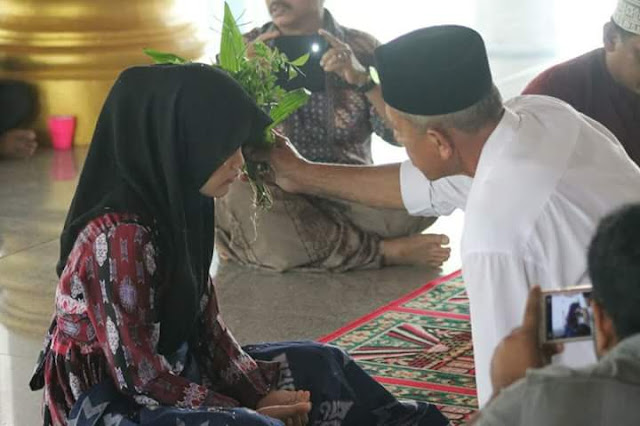 Gadis Asal Sibolga Masuk Islam di Aceh Utara