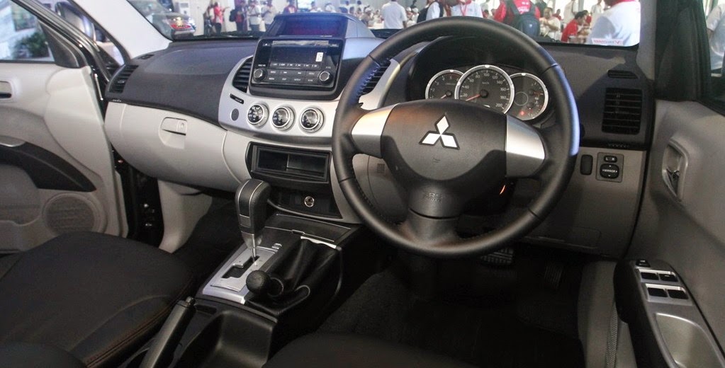 Review Dan Harga Mitsubishi Strada  Triton