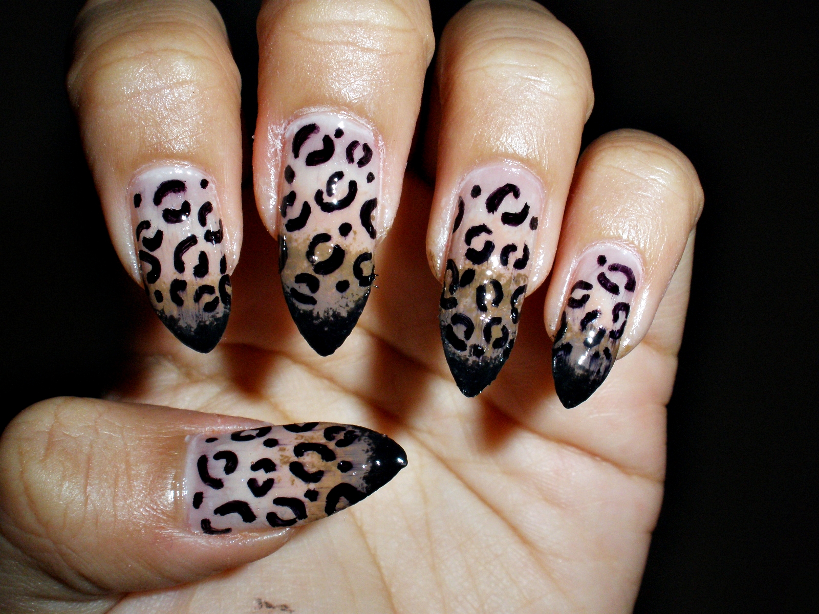 LUXE 11: Ombre cheetah print nails