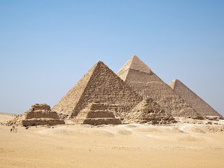Pyramids wallpaper