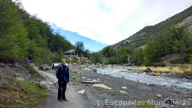 Circuito_Torres_del_Paine_Refugio_Chileno