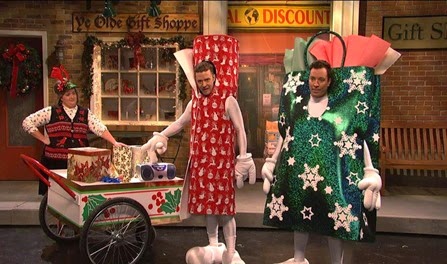 snl_1651_01_Wrappinville_Cold_Open