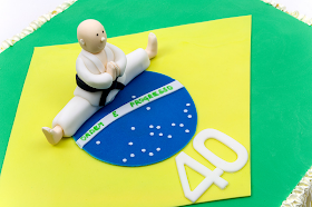 Brasil karate champ cake close up top