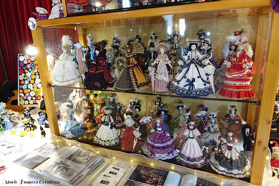 Poupées et figurines de Noël