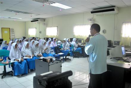 Laman Blogspot SMK Agama Sibu 2011: Program Pecutan Akhir 