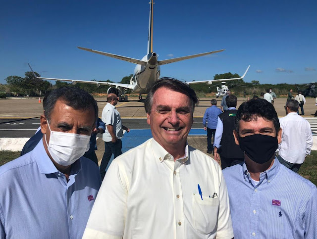 Prefeito Zito Barbosa recepciona Presidente Jair Bolsonaro, em Barreiras