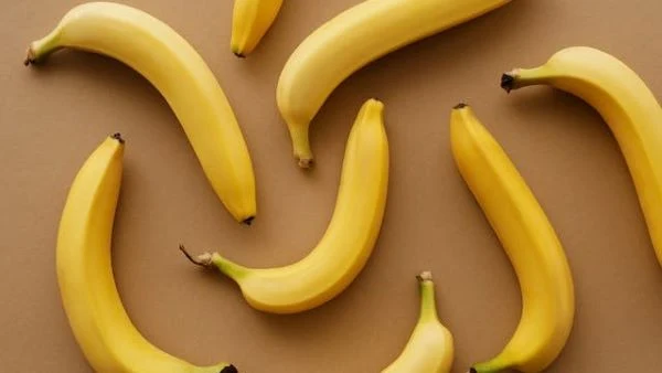 buah pisang matang kuning