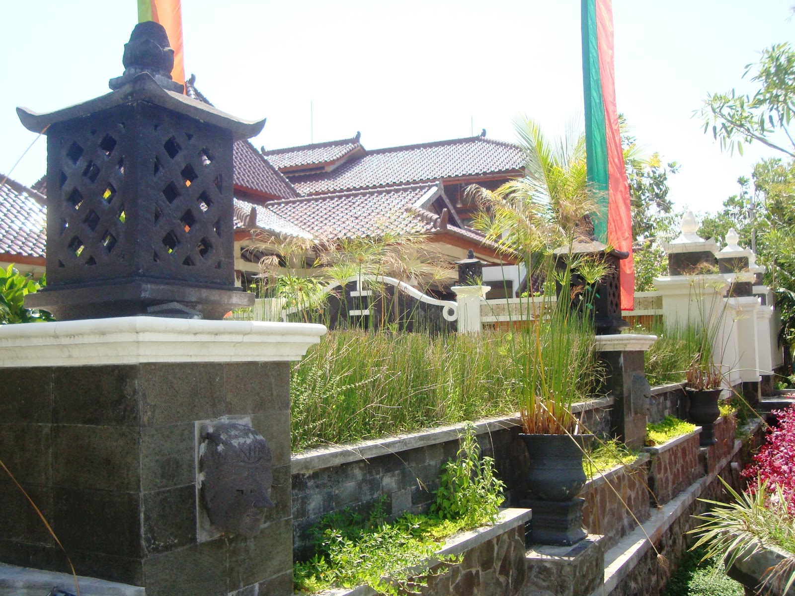 Gambar Pagar Rumah Gaya Bali Desain Rumah