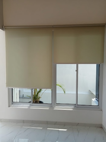 TOKO ROLLER BLINDS SOLO