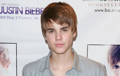 justin bieber 2011 haircut pictures. justin bieber haircut 2011.