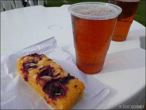 More beer and a numnum cake P1150147sm