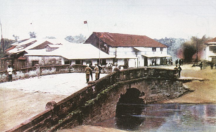 Bridge of Malolos taken from the Tanchanco House