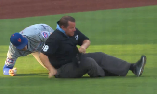 Brett Baty falls over third base umpire, Mets vs. Cardinals, 5/6/2024