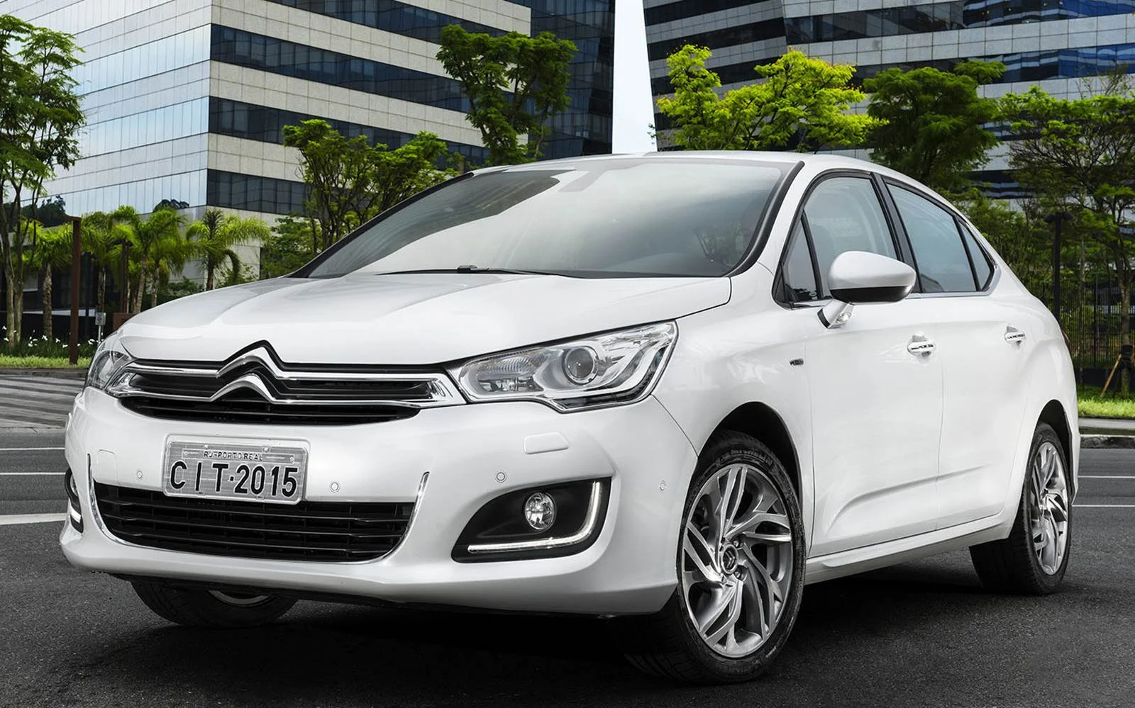 Citroën C4 Lounge 2015 THP Flex