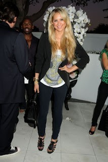 Fashion Style Anna Kournikova Pictures