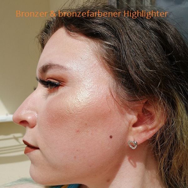 Tragebild Bronzer & bronzefarbener Highlighter