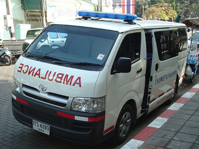 Gambar Mobil Ambulance