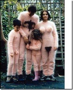 uncomfortablefamily1[1]