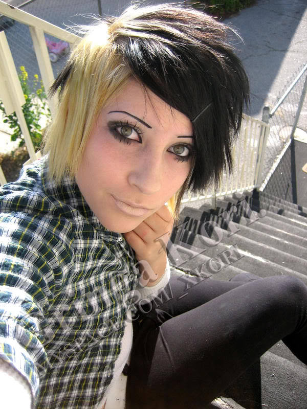 emo hairstyles for girls with short hair and bangs. emo hairstyles for short hair