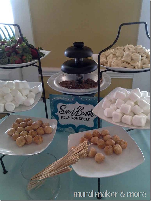 ltblueblkdamaskshowr10 one for a delish chocolate fountain 