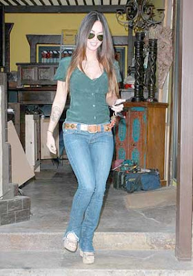 Megan Fox Indigo Furniture Store Pictures