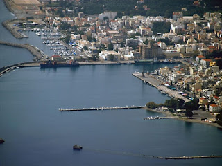 ΘΥΜΑ ΚΛΟΠΗΣ ΤΑ ΞΗΜΕΡΩΜΑΤΑ ΣΤΗΝ ΠΑΡΑΛΙΑΚΗ ΖΩΝΗ