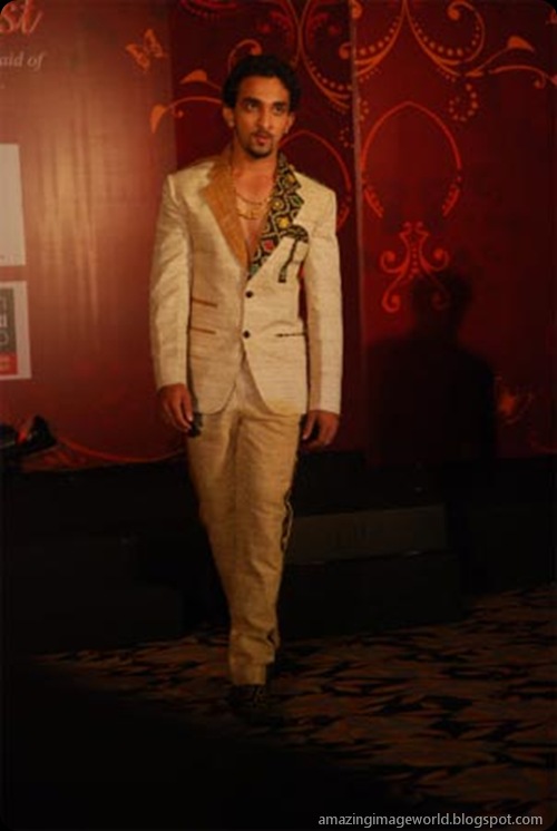 Khadi Collection Fashion Show004