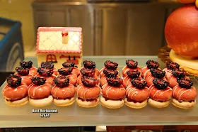 CINNAMON COFFEE HOUSE ONE WORLD HOTEL PETALING JAYA - NEW YEAR 2020 Dessert Menu - Cakes and Cookies