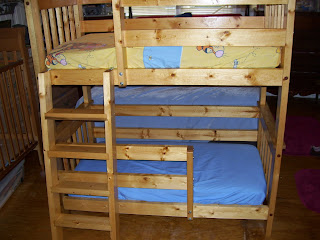 Mostly Beds: adorable Ciera toddler bunk beds