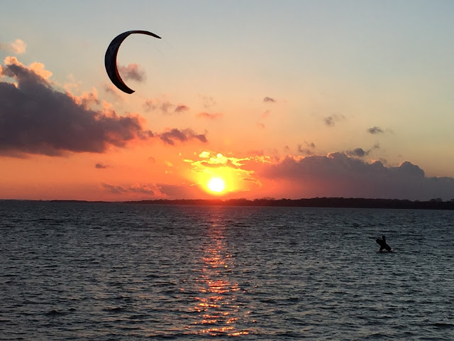 Kitesurfer am Salzhaff